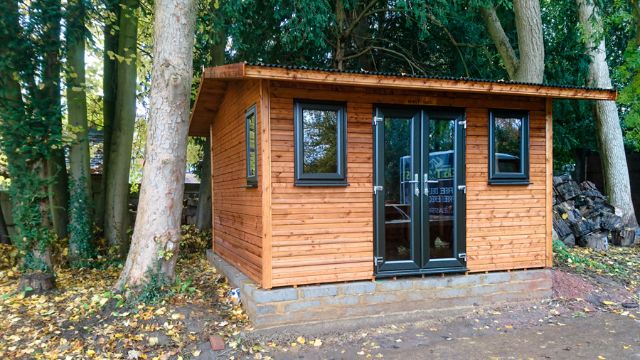 garden room small